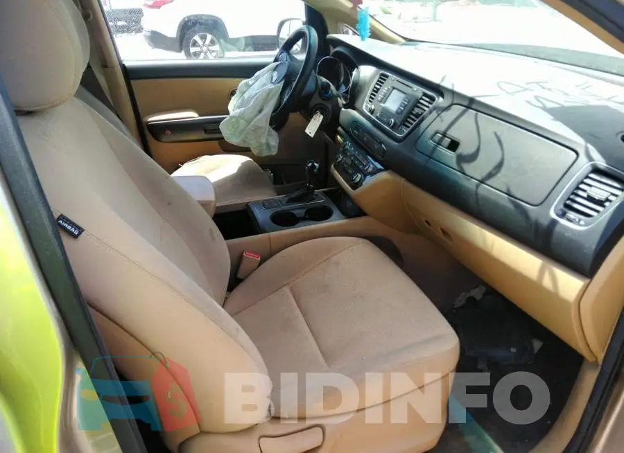 KNDMB5C15G6095532 Photo# 5