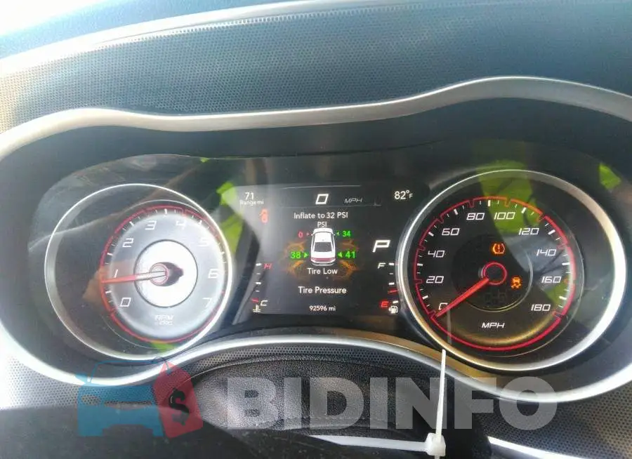 2C3CDXGJXGH318310 Photo# 7