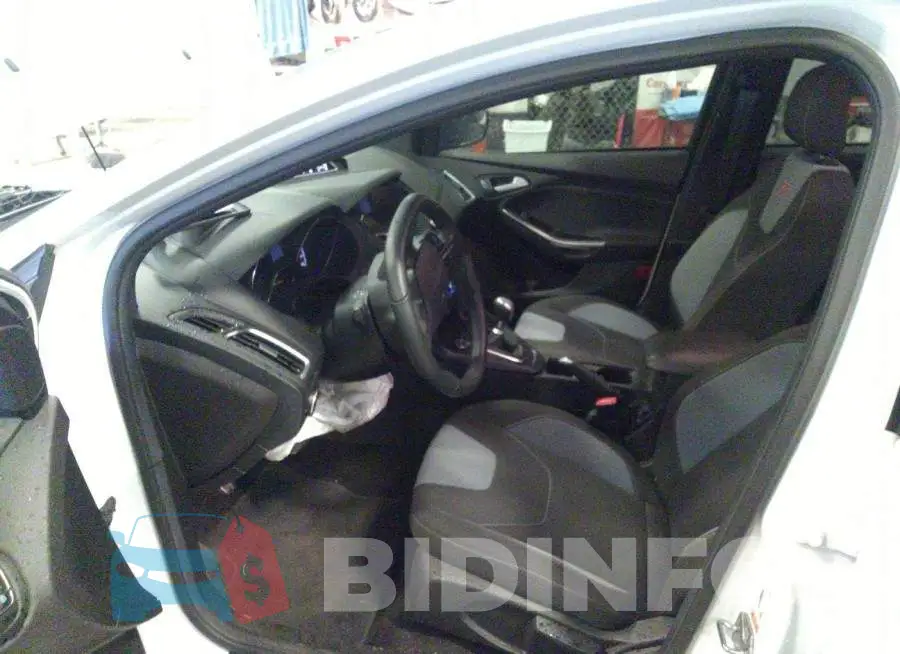 1FADP3L94HL319264 Photo# 5