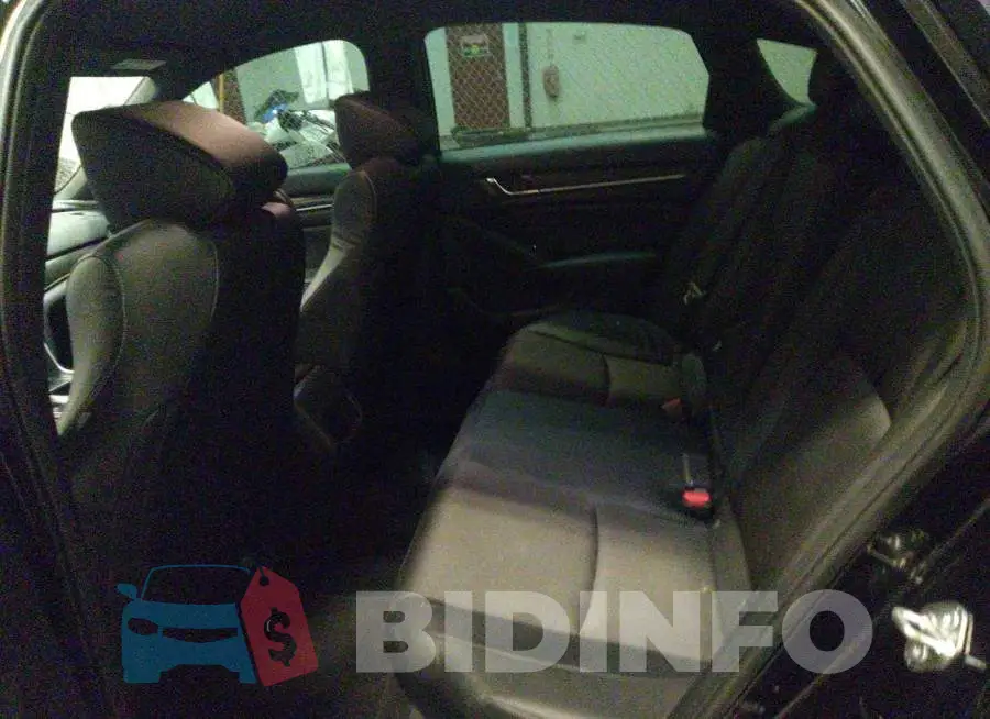1HGCV1F33JA150803 Photo# 8