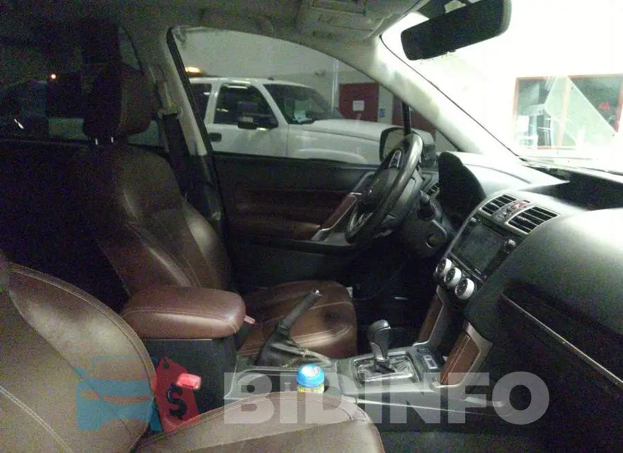 JF2SJGTC8HH436453 Photo# 5
