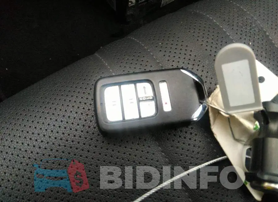 1HGCV2F96MA011604 Photo# 11