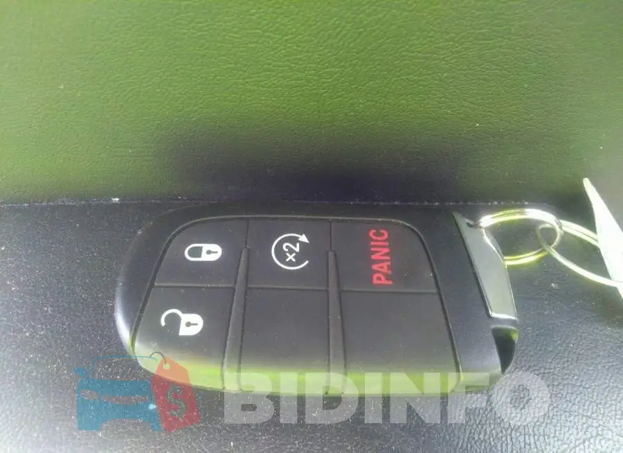 3C4NJDAB6LT210040 Photo# 11