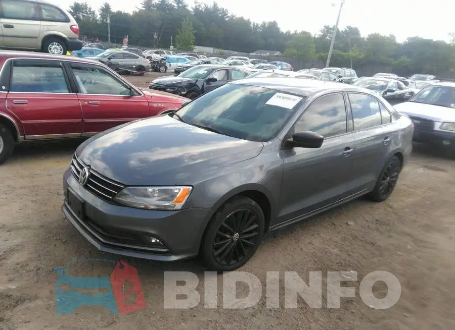 3VWD17AJ8GM393877 Photo# 2