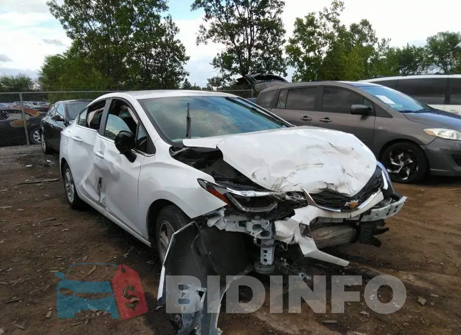 1G1BE5SM4J7194332 Photo# 1
