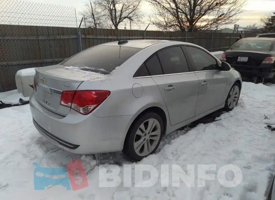 1G1PG5SBXF7121925 Photo# 4