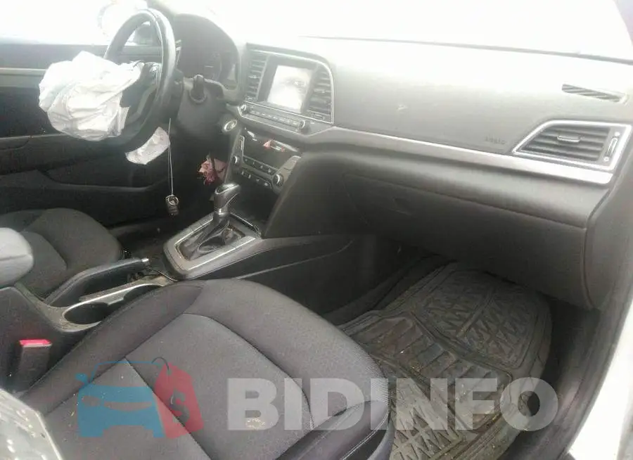 5NPD84LF0JH279438 Photo# 5