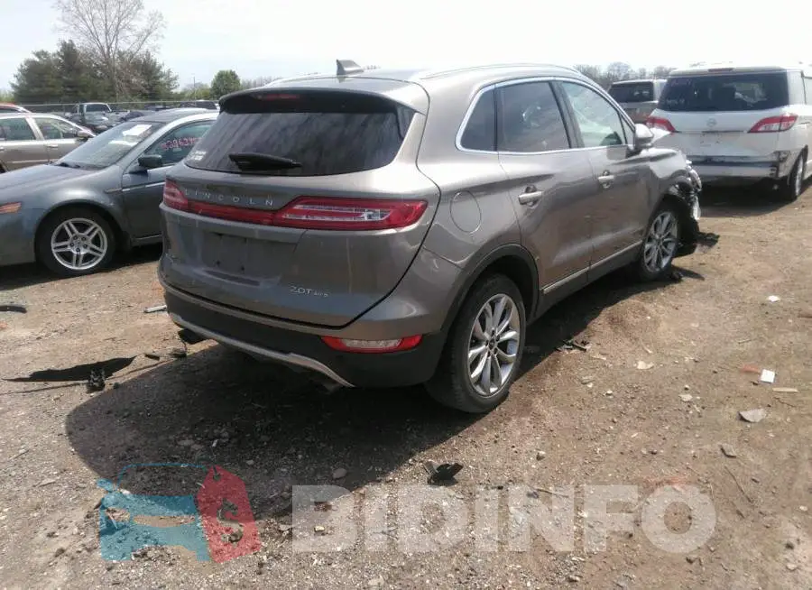 5LMCJ2D98HUL21814 Photo# 4