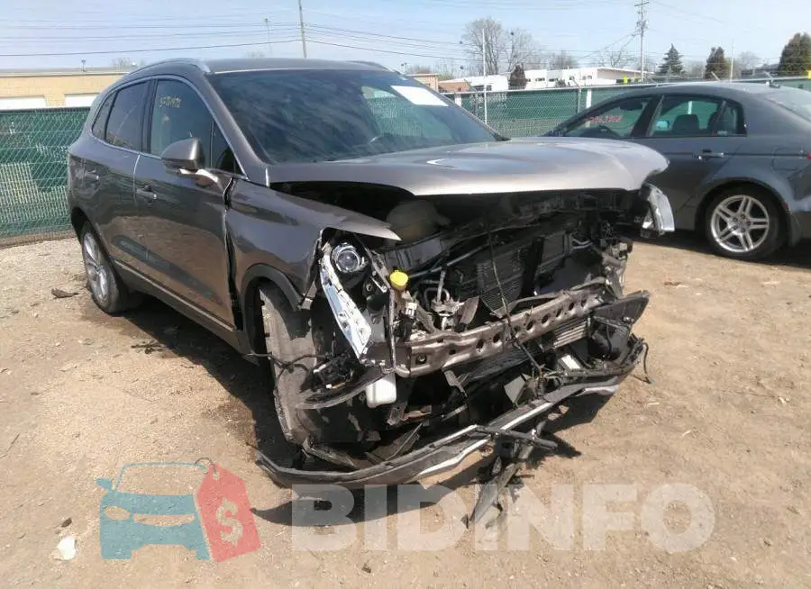 5LMCJ2D98HUL21814 Photo# 6