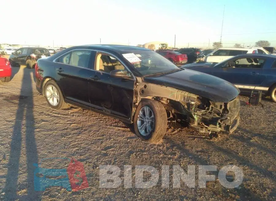 1FAHP2D87JG131046 Photo# 1