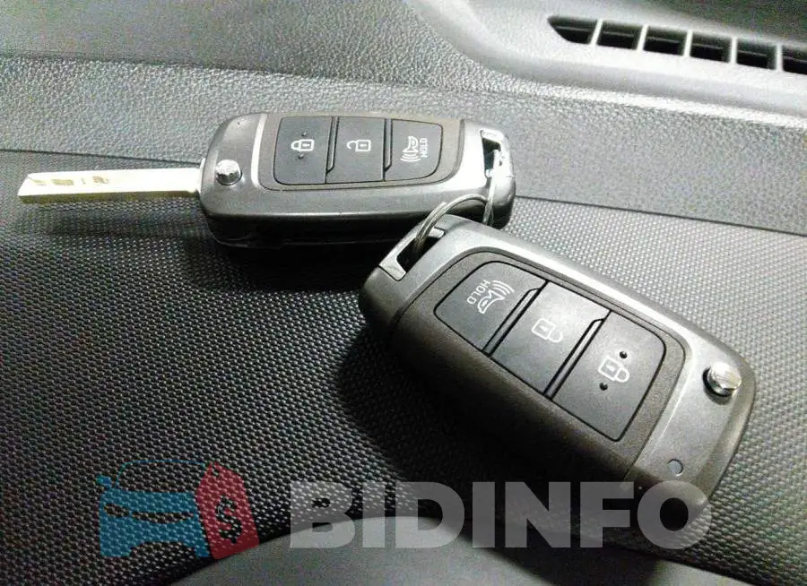 KMHRB8A30NU153823 Photo# 11