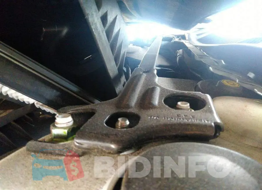 19UUB2F36HA006272 Photo# 10
