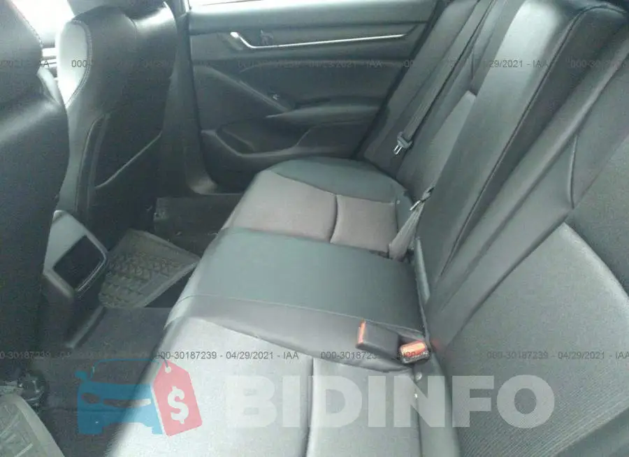 1HGCV1F33LA134152 Photo# 8