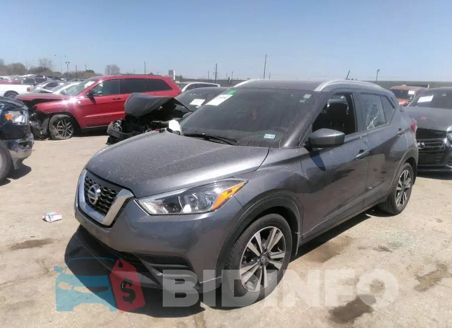 3N1CP5CU2JL542325 Photo# 2