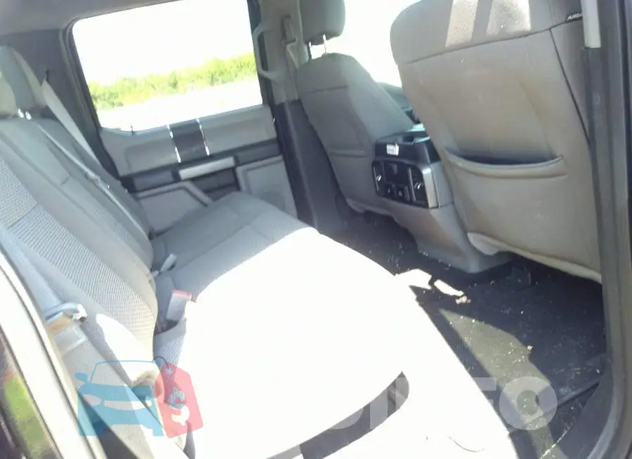 1FT7W2B63JEB03475 Photo# 8