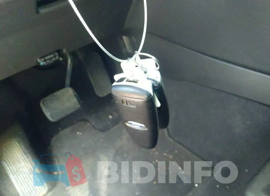 1FAHP2F86KG115385 Photo# 11