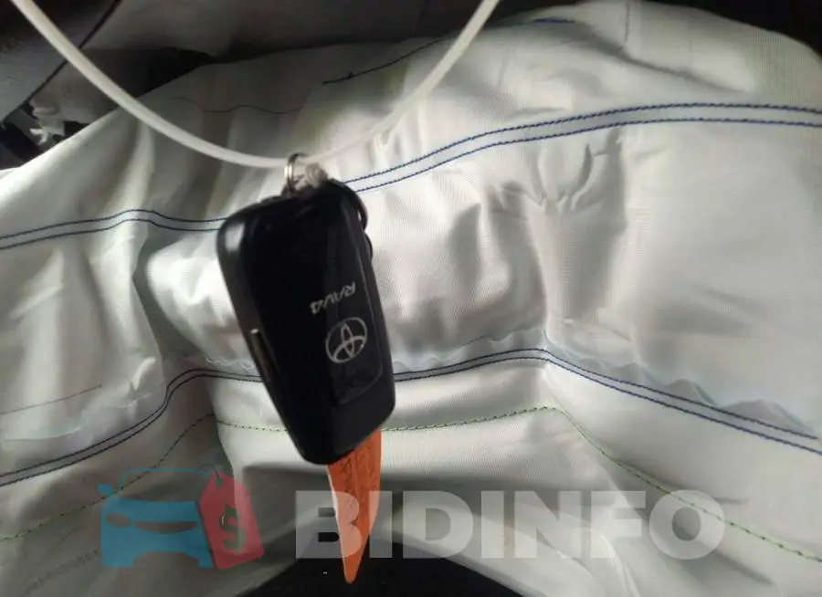 2T3S1RFV8NW270884 Photo# 11