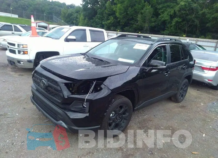 2T3S1RFV8NW270884 Photo# 2