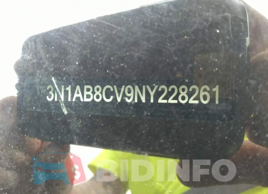 3N1AB8CV9NY228261 Photo# 9