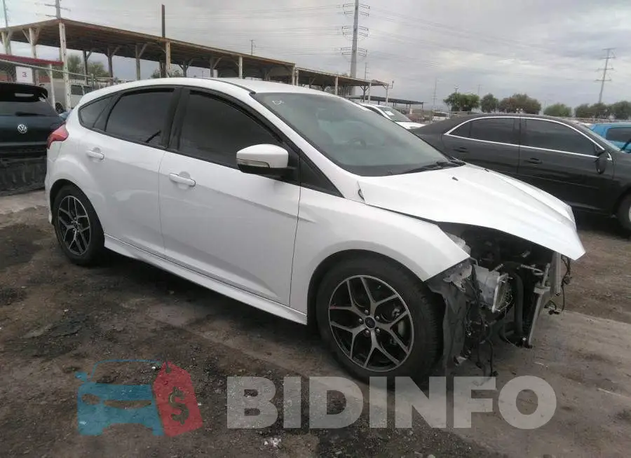 1FADP3K20GL362552 Photo# 1