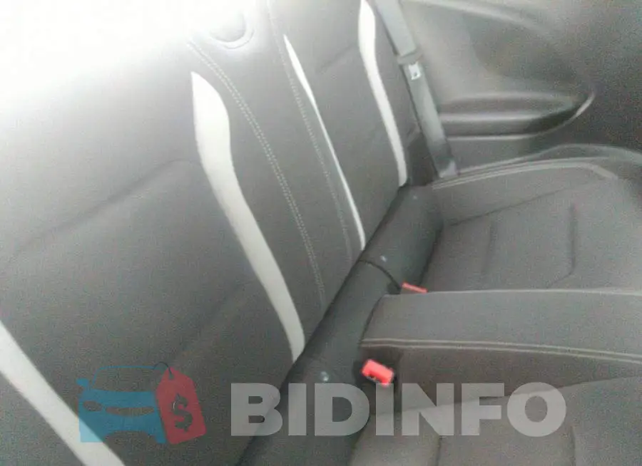 1G1FB1RS7J0143150 Photo# 8