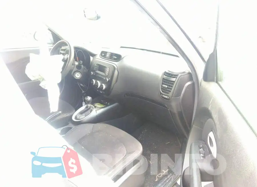 KNDJN2A20F7223883 Photo# 5