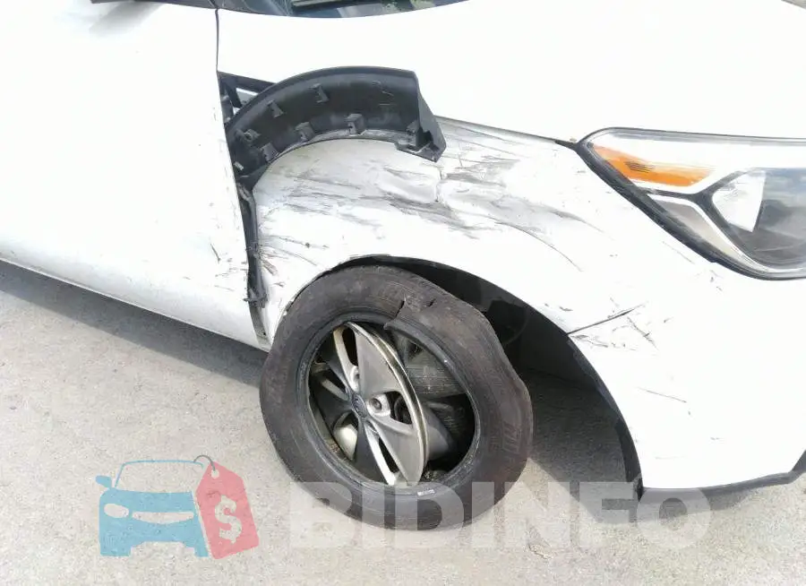 KNDJN2A20F7223883 Photo# 6