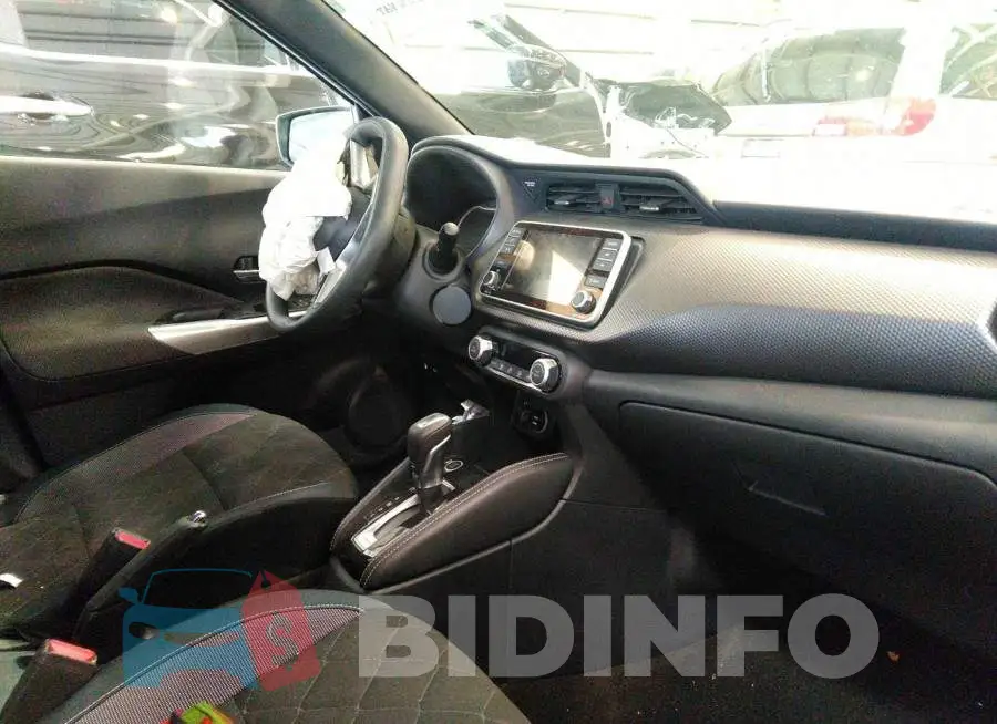 001CP5CU7JL532583 Photo# 5