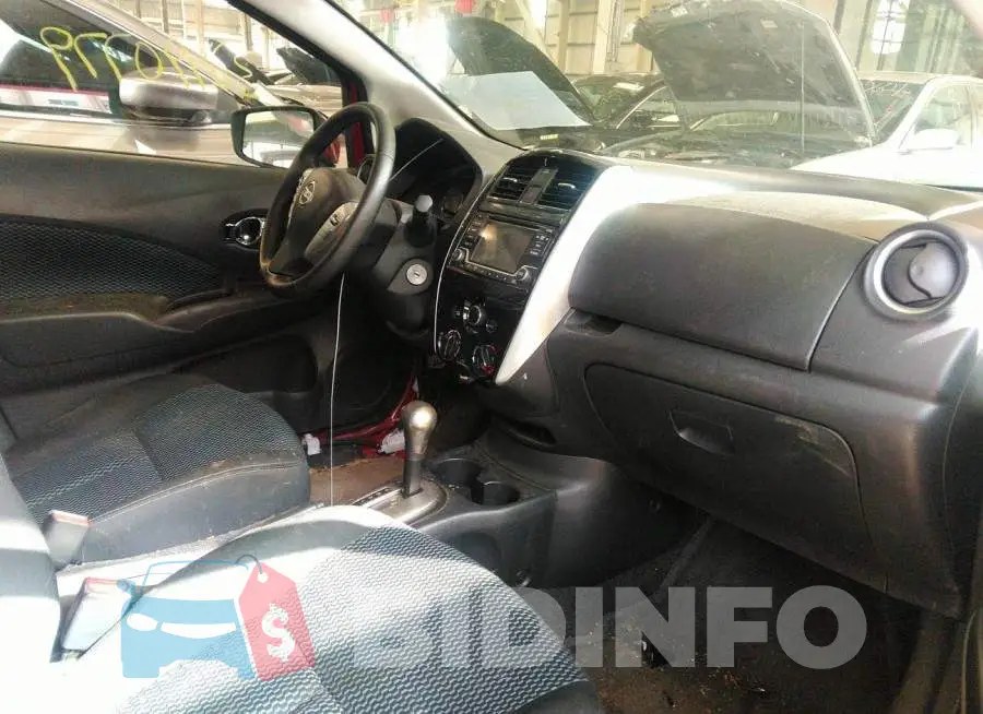 001CE2CP7GL352155 Photo# 5