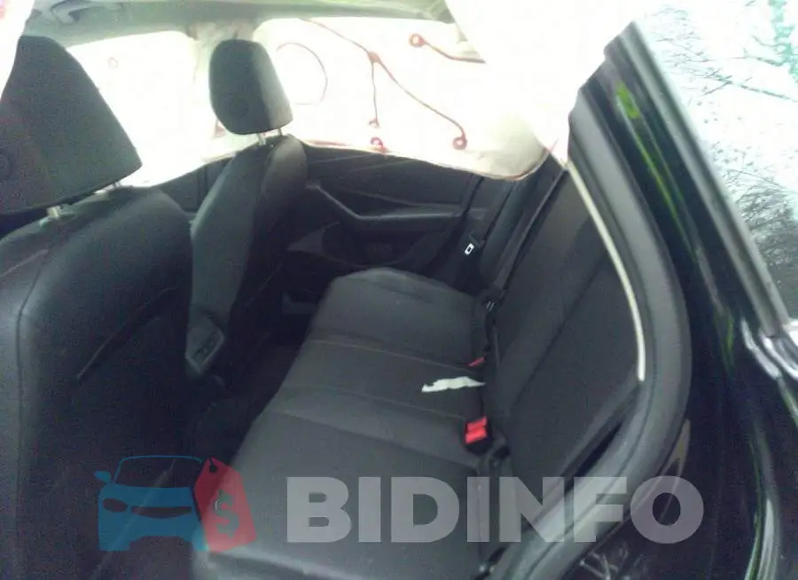 3VWEB7BU8KM204406 Photo# 8