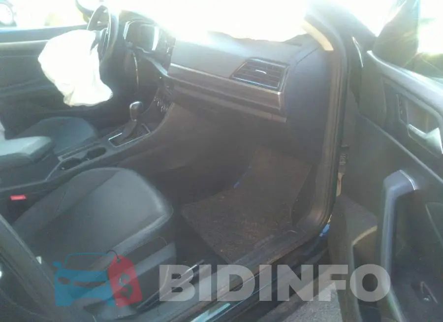 3VWEB7BU8KM204406 Photo# 5