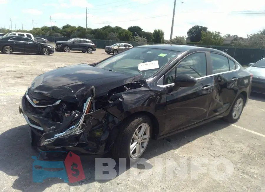 1G1BE5SM5J7152512 Photo# 2