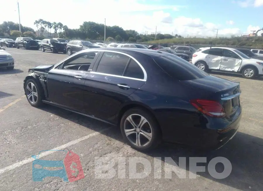 WDDZF4KB2HA171856 Photo# 3