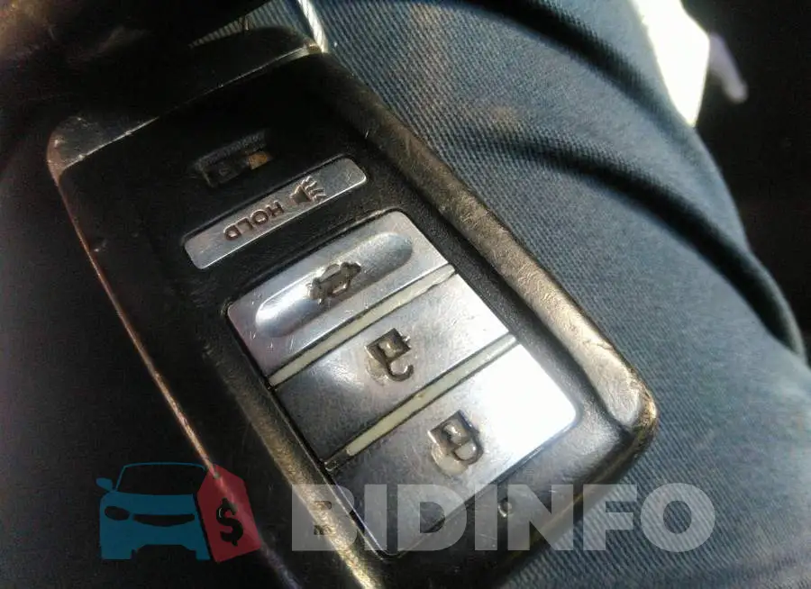 19UDE2F3XHA001745 Photo# 11