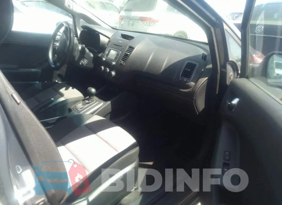 KNAFX5A86G5628775 Photo# 5