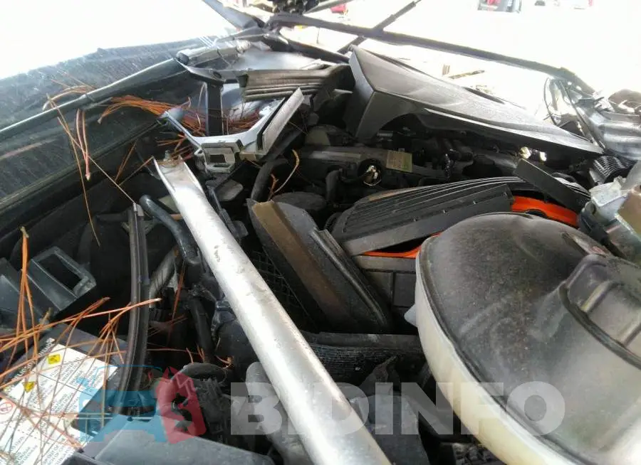 55SWF4KB4FU047832 Photo# 10