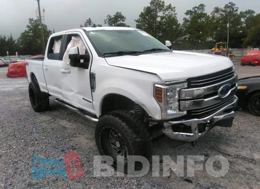 1FT7W2BT2KED70758 Photo# 1