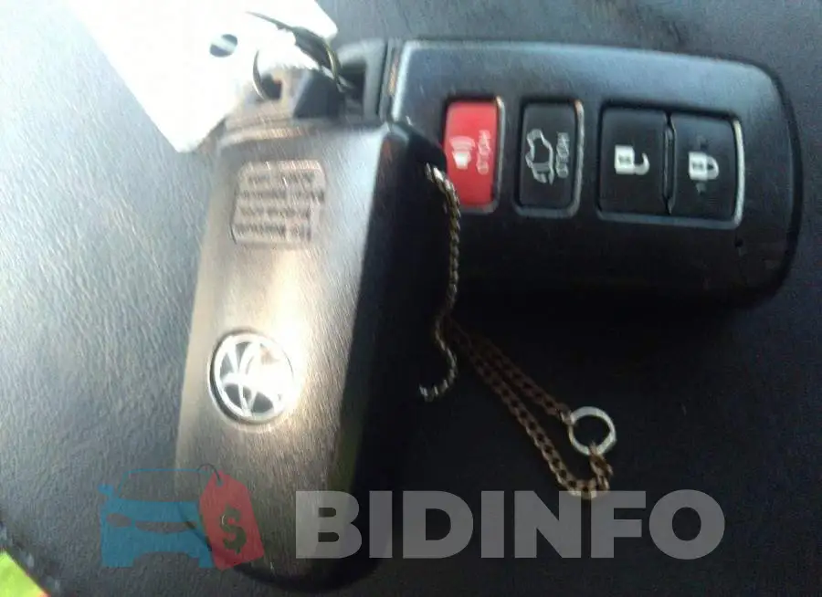 2T3YFREV3FW210512 Photo# 11