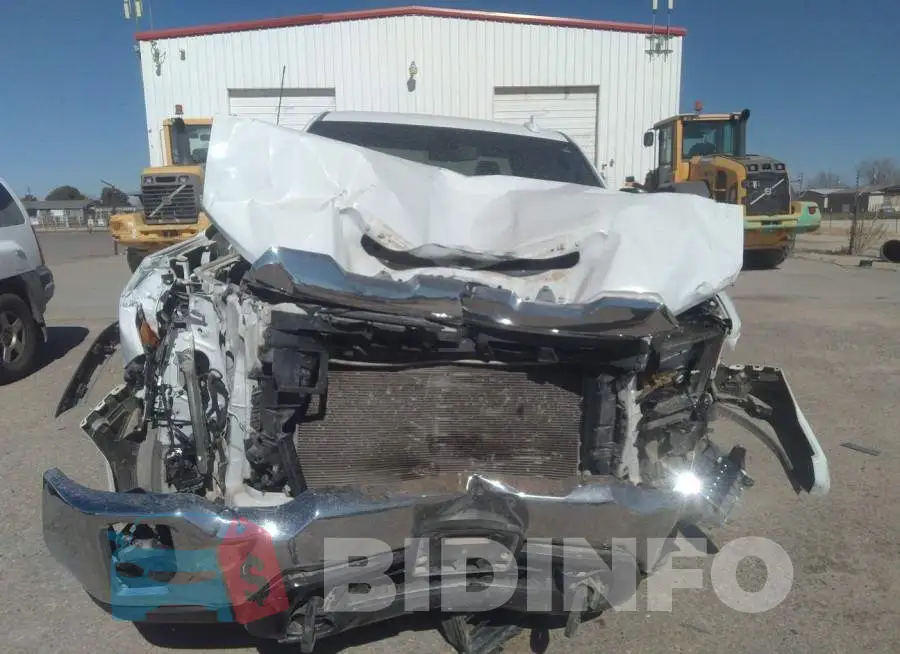 1GT49NE70LF115628 Photo# 10