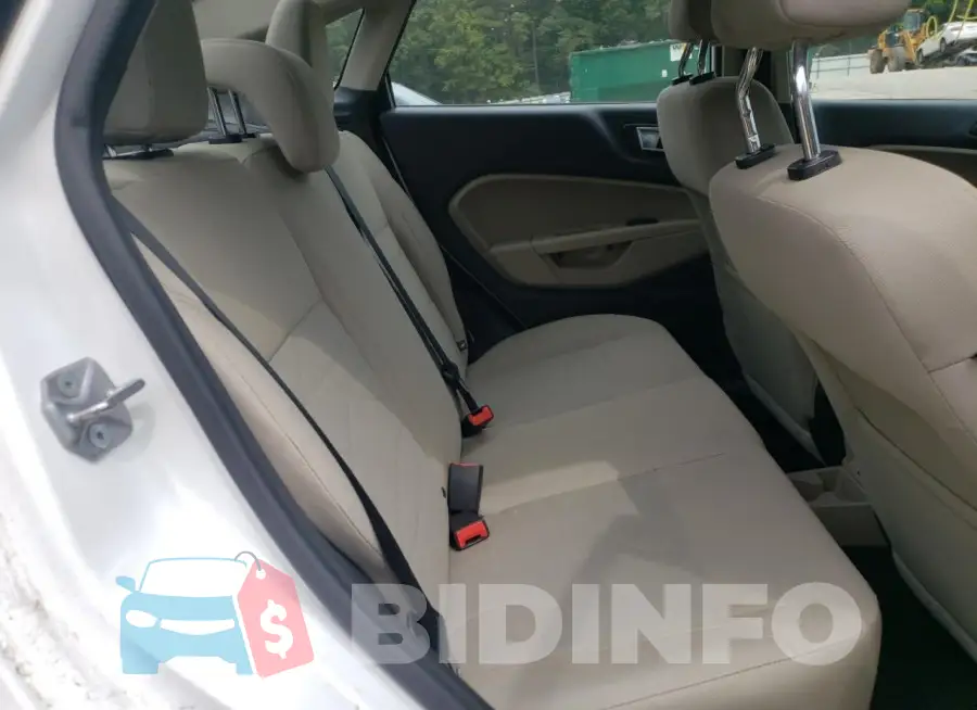 3FADP4BJ7GM201806 Photo# 6