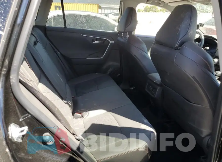 2T3J1RFV6NW281071 Photo# 11