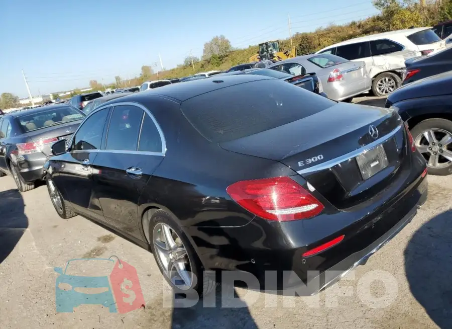 WDDZF4KB7HA071526 Photo# 2