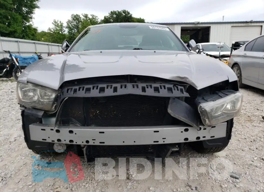 2C3CDXJG1EH320280 Photo# 5