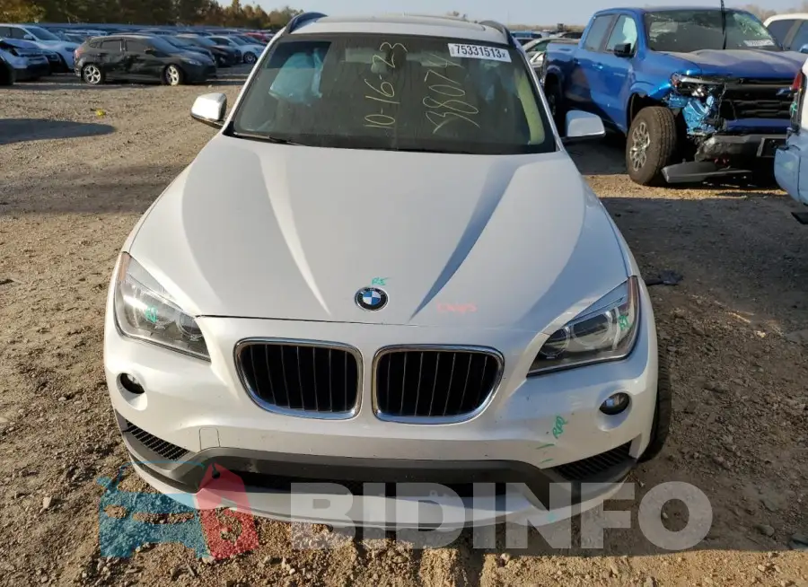 WBAVM1C54FV317327 Photo# 5