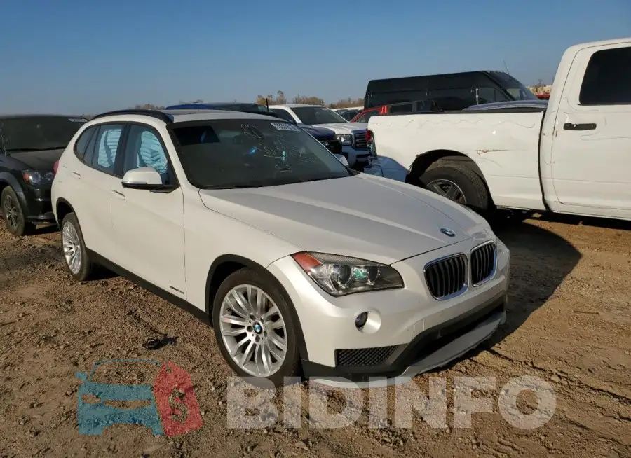 WBAVM1C54FV317327 Photo# 4
