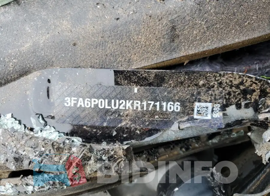 3FA6P0LU2KR171166 Photo# 13