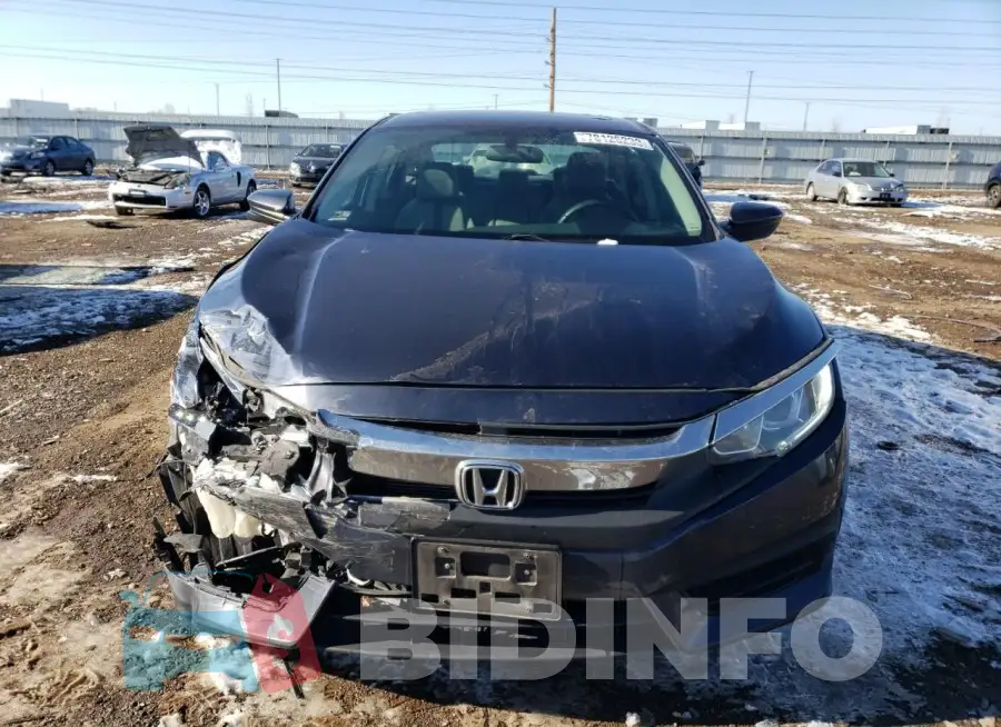 19XFC2F76GE059363 Photo# 5