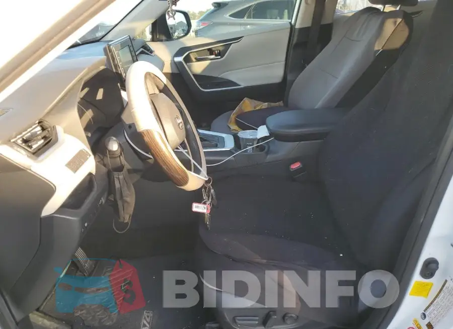 JTMW1RFV6KD005794 Photo# 7