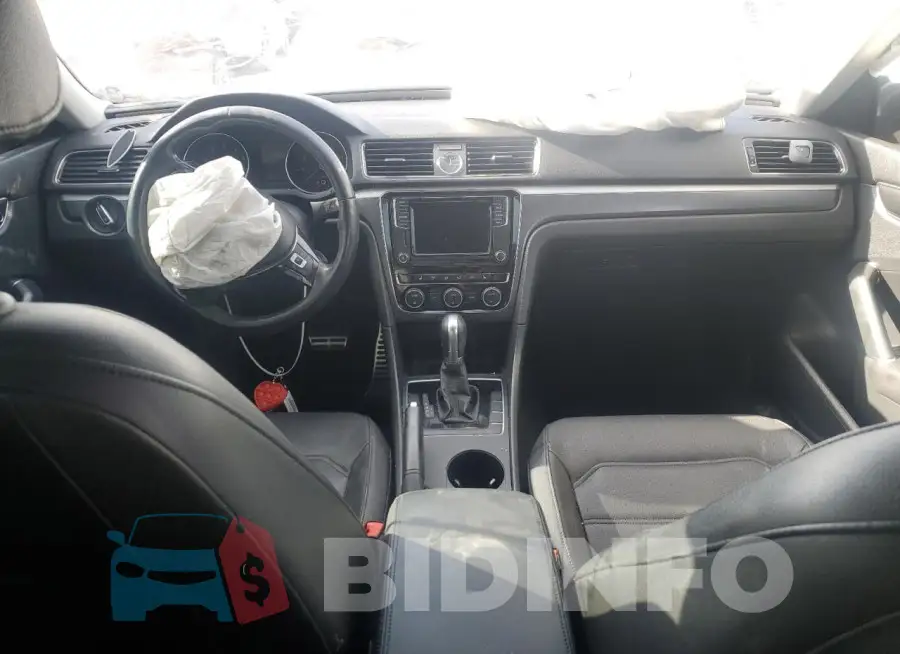 1VWDT7A39HC077208 Photo# 8