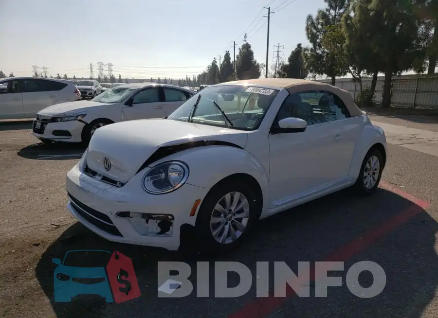 3VW5DAAT2KM509271 Photo# 1